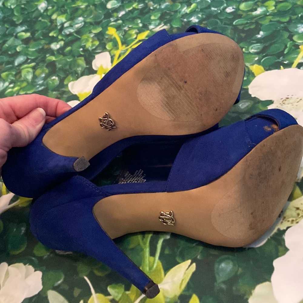 Just Fab/Rock and republic shoes. Three sets - size 8 medium - Picture 10 of 16